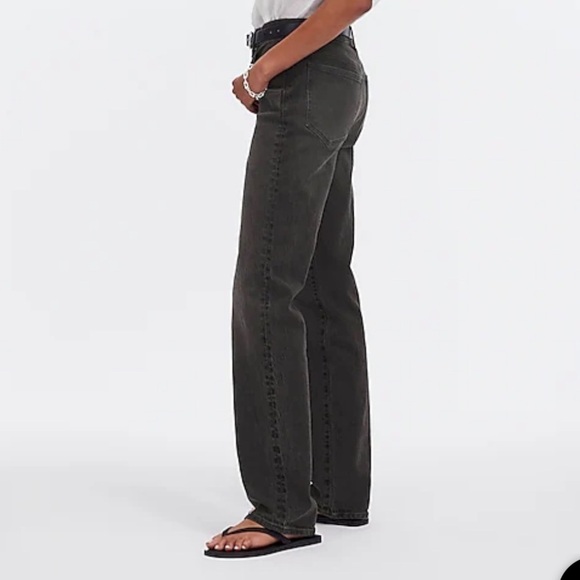 Madewell The Petite '90s Straight Mid-Rise Jean Landale wash - Picture 2 of 6